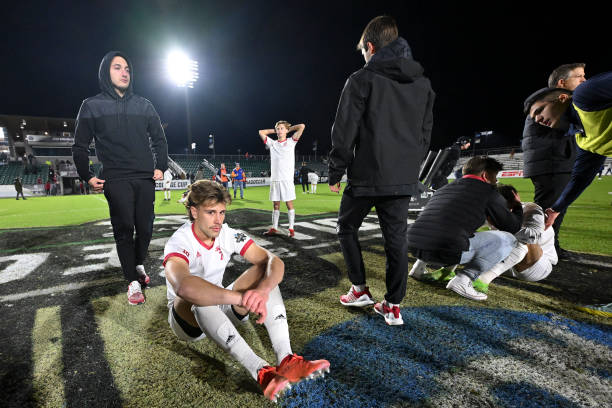 审视他的未 审视他的未